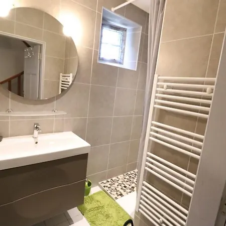 Maison Renovee Au Bord Du Lac, Jardin Privatif, Wifi, Activites Nautiques Et Touristiques A Proximite - Fr-1-742-125 Дом отдыха *