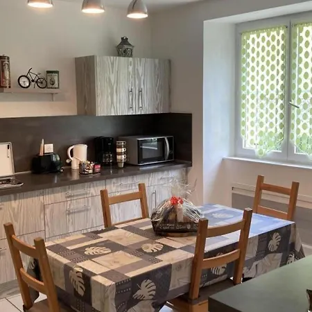 Дом отдыха Maison Renovee Au Bord Du Lac, Jardin Privatif, Wifi, Activites Nautiques Et Touristiques A Proximite - Fr-1-742-125 Saint-Etienne-Cantales